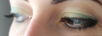 Shiseido Luminizing Satin Eye Color Trio GR 716 Vinyl