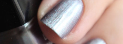 Chanel Le Vernis Nail Colour Sweet Star