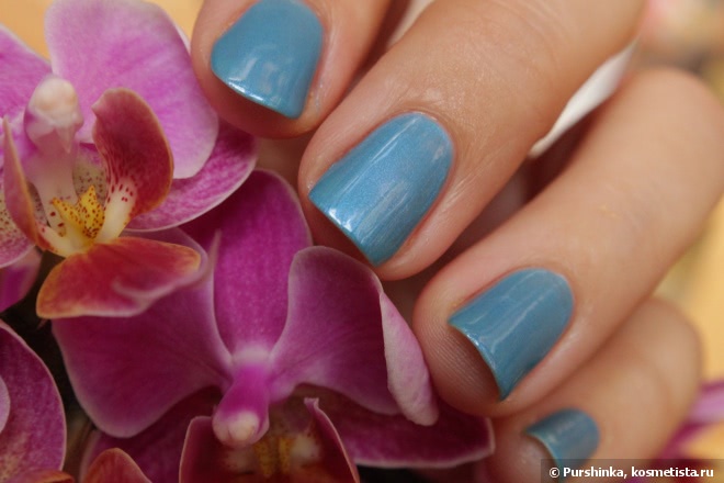 Uslu Airlines Nail Polish SUN & LOU