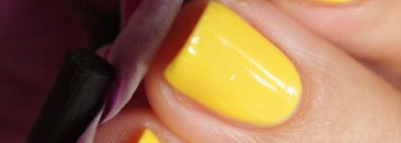 Uslu Airlines Nail Polish SUN & LOU