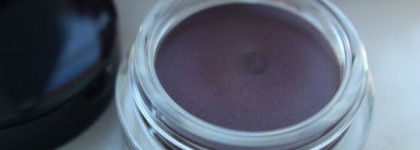 Cle De Peau Eye Color Solo 301&302