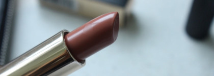 Estee Lauder x Victoria Beckham Eye Kajal & Lipstick
