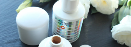 MAC Lightful C 2-in-1 Tint & Serum with Radiance Booster #Medium