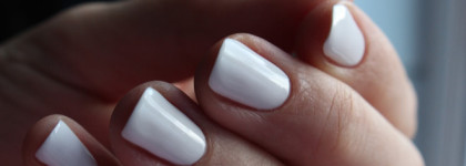 In White We Trust - Dior Vernis Nail Lacquer 002 Optic White