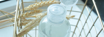 Organic Zone Facial Tonic with Aha-Acids & Micellar Flower Water