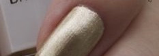 Совсем не модный лак: Isa Dora gold sparkles и неудачное дополнение Rimmel Star kissed
