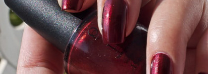 Скромный, но не посредственный OPI Romeo & Joliet