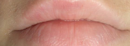 Маленькая радость в преддверие весны или покупка ради золотой карты Рив Гош! А все это - Rouge Allure Extrait De Gloss