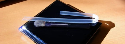 Во всем виновата она, Shiseido Luminizing Satin Eye Color Trio GY901, Япономания