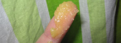 Мое любимое средство по уходу за телом - манговый скраб от The Body Shop (до 7.04 скидка 20%!!!)