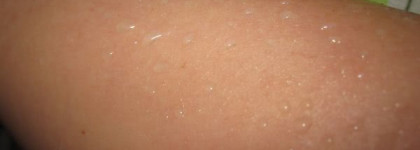 Мое любимое средство по уходу за телом - манговый скраб от The Body Shop (до 7.04 скидка 20%!!!)