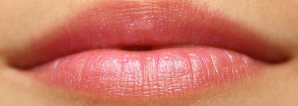 Shiseido Shimmering Rouge РК 407