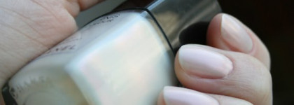 Chanel le vernis #501 Intermezzo, #511 Pearl Drop