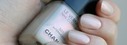 Chanel le vernis #501 Intermezzo, #511 Pearl Drop