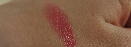 На шаг ближе к лету с Guerlain Rouge G Serie Noire Jewel Lipstick compact оттенок 71 Rose Desir