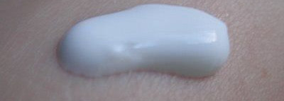 Мягкое очищающее молочко для снятия макияжа Avene Gentle Milk Cleanser — для чистюлек