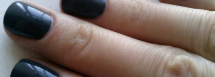 Грифельно серый лак Minsk от Mavala