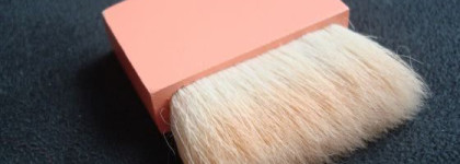 Компактная пудра Benefit  Georgia  -  моё персиковое счастье