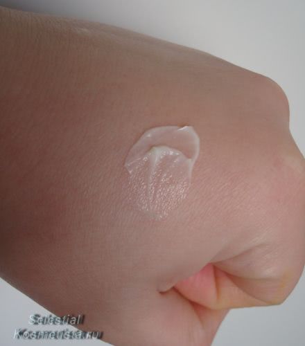 Clinique Redness Solutions Daily Relief Cream - Clinique Дневной увлажняющий крем для кожи, склонной к покраснениям - дорогое неудовольствие