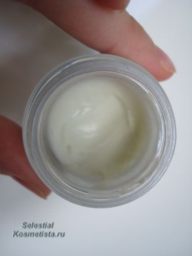 Clinique Redness Solutions Daily Relief Cream - Clinique Дневной увлажняющий крем для кожи, склонной к покраснениям - дорогое неудовольствие