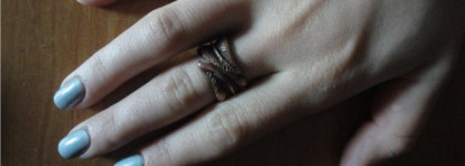 Как подчеркнуть загар или лак от Opi : I vont to be a-lone star