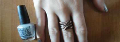 Как подчеркнуть загар или лак от Opi : I vont to be a-lone star