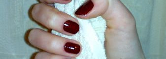 Ноготки с градусом или лак цвета красного вина