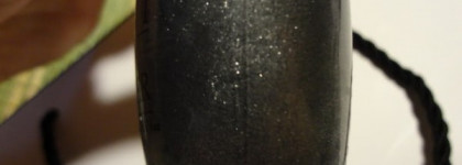 Эффект замши с O.P.I Suzi Skis In The Pyrenees Suede (NN E 47)