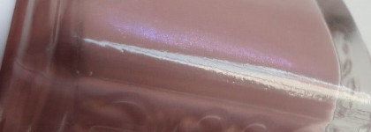 Essie №40 Demeure Vixen