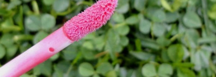 Блеск для губ Chanel Levres Scintillantes Glossimer №142 (Pink Teaser)