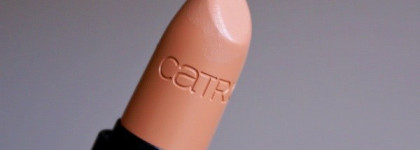Помады для губ Catrice Ultimate Colour Lipstick №010 (Be Natural!), №210 (Pinkadilly Circus), №050 (Princess Peach)