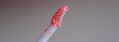 Блеск для губ Lancome Gloss In Love Sparkling Lipglaze №146 (Peach Show)