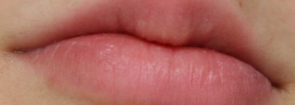 Барби-нюд Gosh High Gloss Lipstick 009 Soft Pink