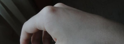 Сравнение баз под макияж: MAC vs Korres