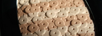 Chanel Lumiere D'artifices Beiges Illuminating Powder With Shimmer