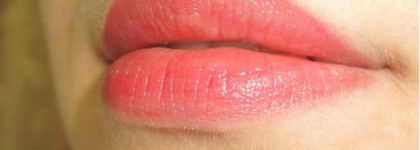 Simply Red. Giorgio Armani Rouge D'armani Sheers #400