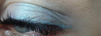 Shiseido Hydro-Powder Eye Shadow – Кремовые пудровые тени H10 Lagon Apaise