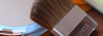 Поцелуй солнца от Clinique True Bronze Pressed Powder Bronzer