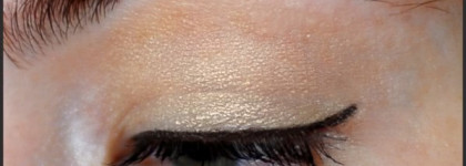 Слоновая кость от Chanel тени Ombre Essentielle Soft Touch Eye Shadow - 60 Ivory