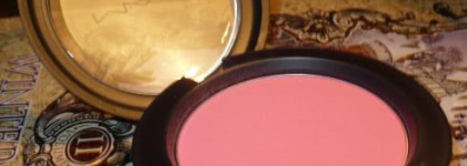 Пудровые pумяна MAC Powder Blush (оттенок Pink swoon)