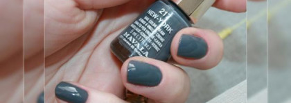 Серые кардиналы: Mavala 217 New-York (Нью-Йорк),  Mavala 152 Mauve Cendre( Блестящая мальва) и Alessandro  858 Dusty Purple (Пыльный фиолетовый)