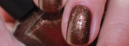 Осень-время опят. Мои осенние O.P.I Shim-merry Chic и O.P.I Light My Sapphire