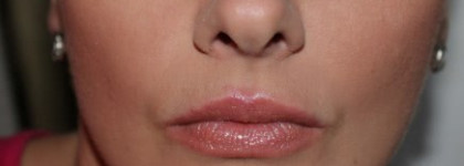 Осенние обновления косметички. Пудра и помада от Clarins, румяна Clinique и лак для ногтей YSL