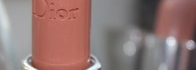 Dior: Помада Rouge Dior 314 Beige Angélique и блеск Dior Addict Ultra-Gloss Pearl Rose Mondain №152