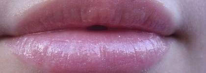 Па-па-па-парацци! Rimmel Vinyl Gloss № 770