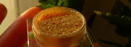 Сокровище сороки или  Precious Powder Sparkling Powder от Pupa в оттенке 02 (gold)