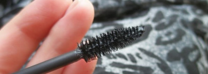 Чёрно-серая компания