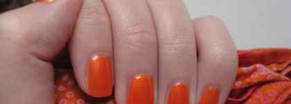 Облепиховый маникюр от Sephora