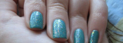 Цвет морской волны и самоцветы