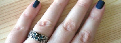 Mavala 158 Smoky Blue + OPI Last Friday Night